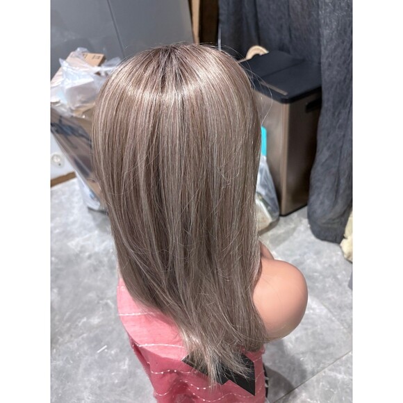 Belle tress “Fontaine” LUX synth wig in color British Milk-tea handtied cap New main image 3